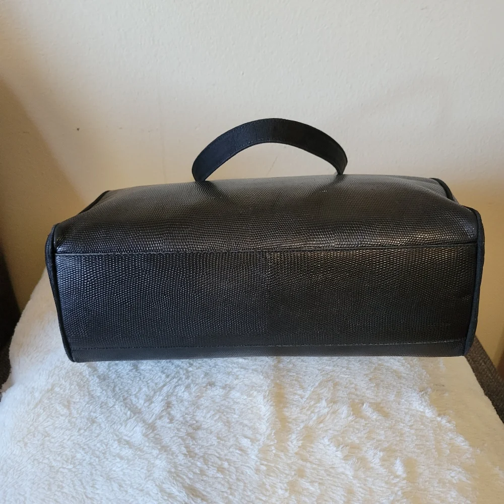 SALVATORE FERRAGAMO VALA LEATHER TOTE BAG - Picture 8 of 11